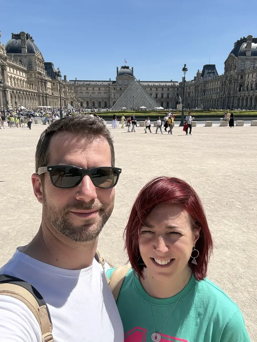Elisa et Philippe en voyage à Paris